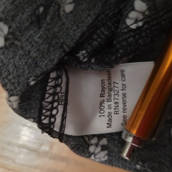 SO BRAND WOMENS JUNIOR SIZE BLACK FLORAL SOFT SHORTS HIGH RISE SIZE XS - Picture 13 of 13